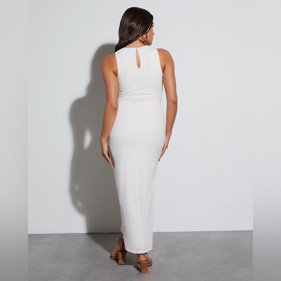 Ivory Vici dress - Picture 4 of 4